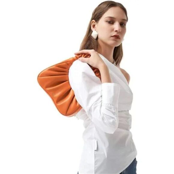 Women's Gabbi Ruched Hobo Handbag - Picture 5 of 9